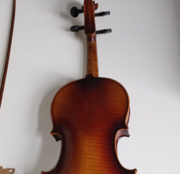 Kopia 114 skrzypiec Antony stativarius rok produkcji ok 1920 wyprodukowano w Niemczech,stan do renowacji . Skrzypce kopia ANTONY STATIVARIUS