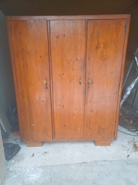 SZAFA dwuskrzydłowa SZAFA dwuskrzydłowa