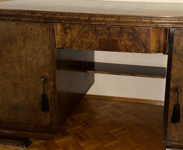 przedwojenne biurko w stylu Art Deco