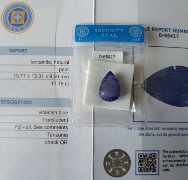 Tanzanit 17.75 ct Tanzanit 17.75 ct